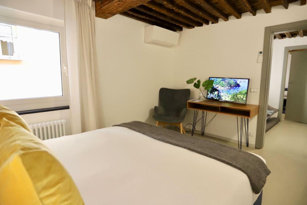 San Lorenzo Small Apartment Genova Exterior foto